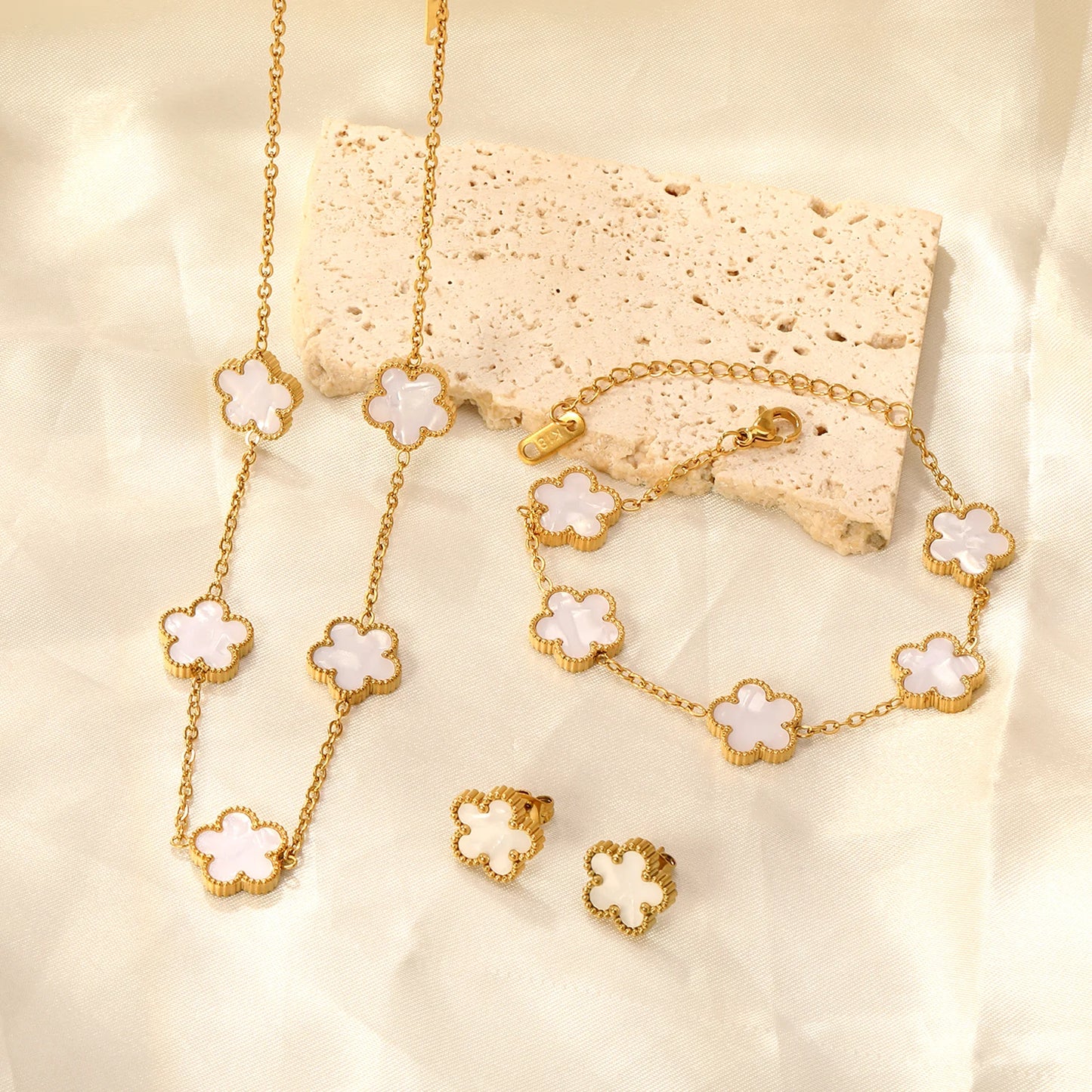 Urban Gear-Fashion Flower Necklace Earrings Set Jewelry Women Stainless Steel White Shell Clover Bracelet Jewelry Accessories