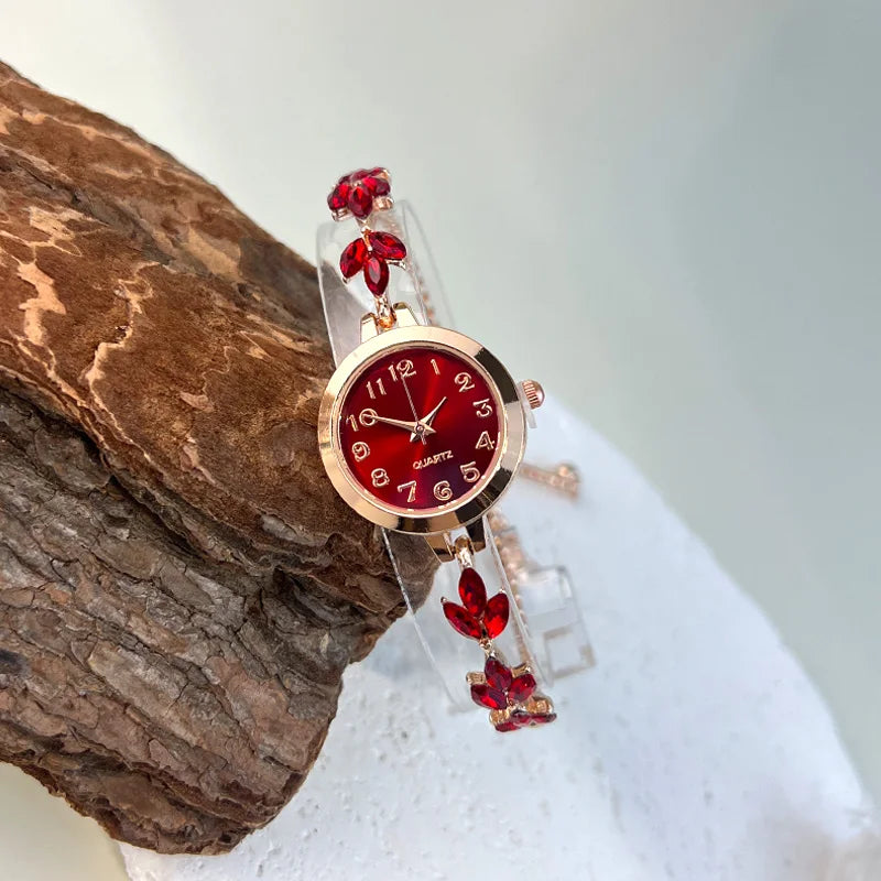 Urban Gear- Round alloy case Arabic numeral classic dial leaf-shaped diamond-encrusted fashionable bracelet elegant ladies quartz watch