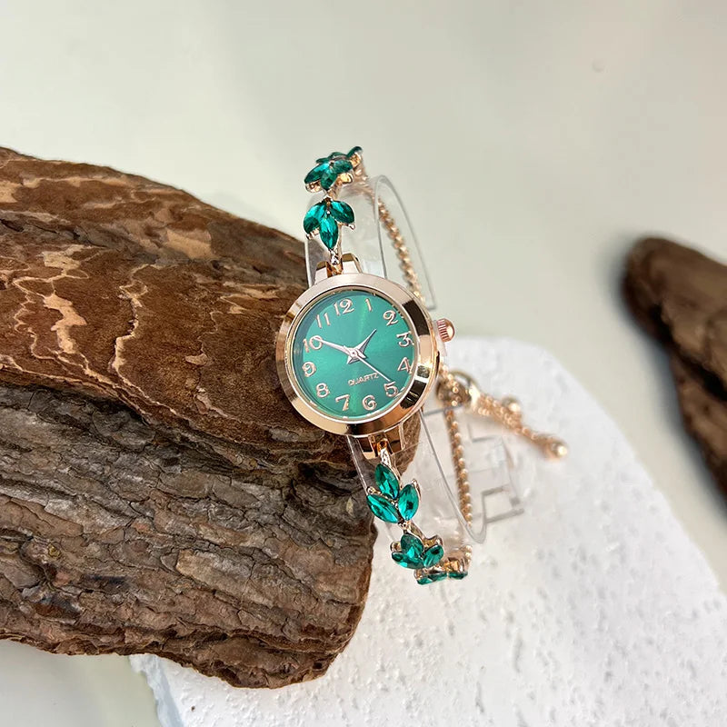 Urban Gear- Round alloy case Arabic numeral classic dial leaf-shaped diamond-encrusted fashionable bracelet elegant ladies quartz watch